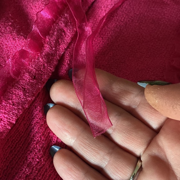 Girls swearter - Picture 4 of 4